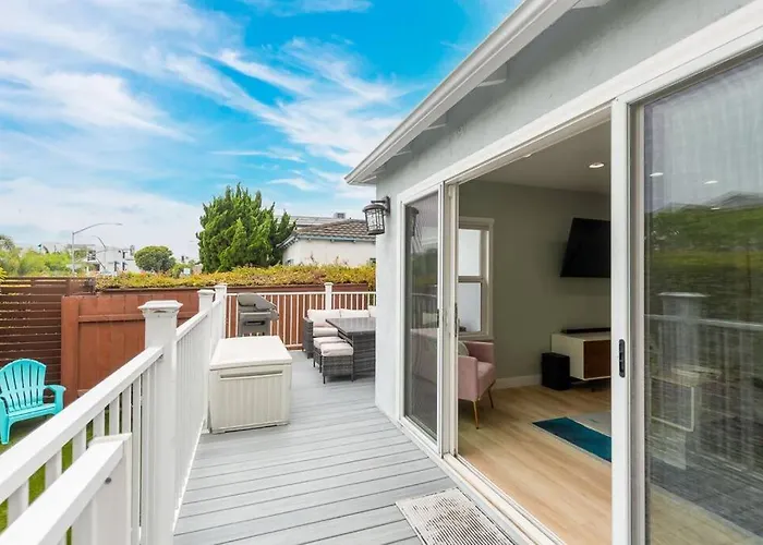 Beach House In The Heart Of Pb